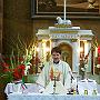 Római Katolikus Templom -  ünnepi szentmisét mond Tallér Krisztián plébános úr